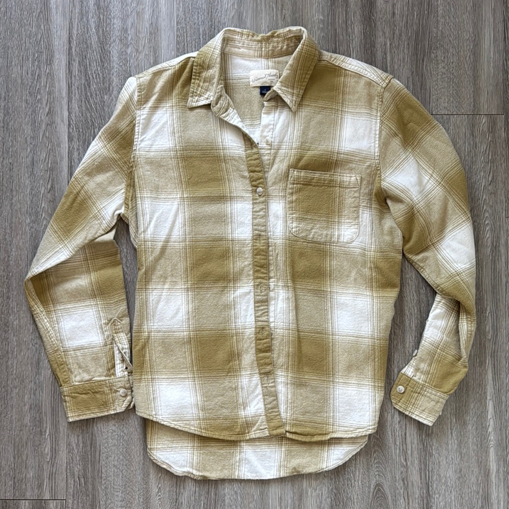 Plaid Button-Up Shirt in Olive and White